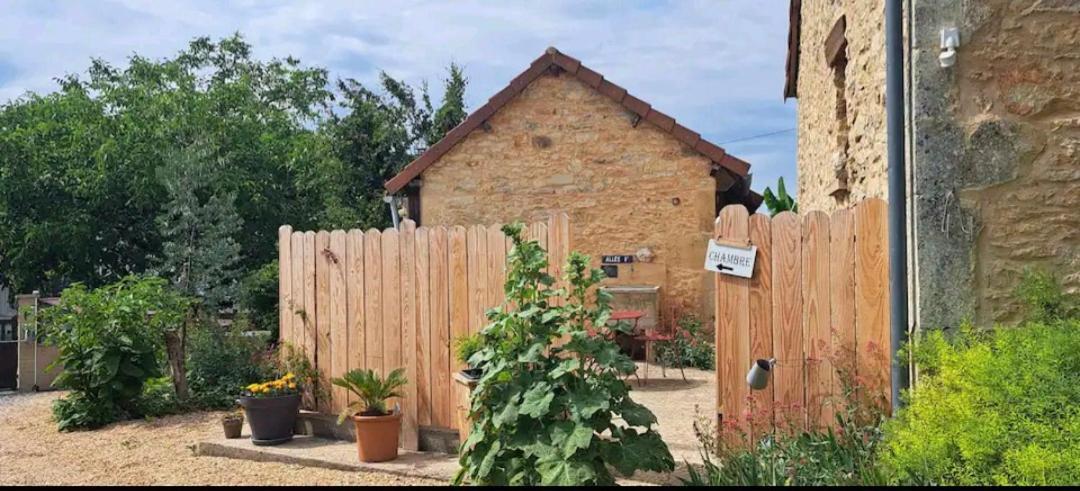 Chez Sylvie Bed & Breakfast Excideuil Dış mekan fotoğraf